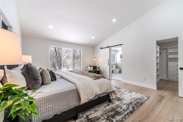 22959 Bristol Court, Bingham Farms, MI 48025