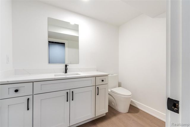 22959 Bristol Court, Bingham Farms, MI 48025