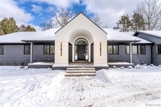 22959 Bristol Court, Bingham Farms, MI 48025