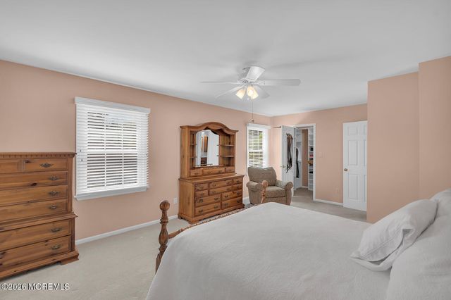 35 Hendrickson Place, Fair Haven, NJ 07704