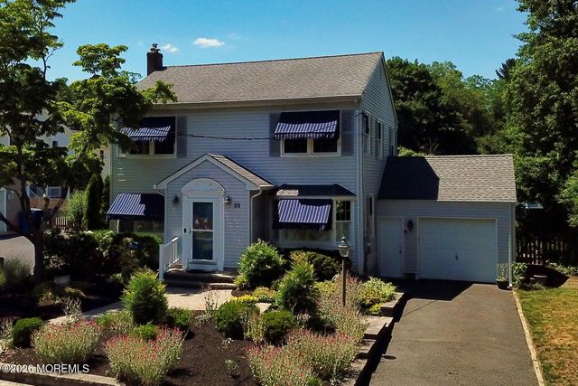 35 Hendrickson Place, Fair Haven, NJ 07704