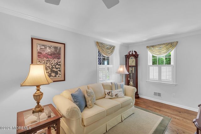 35 Hendrickson Place, Fair Haven, NJ 07704