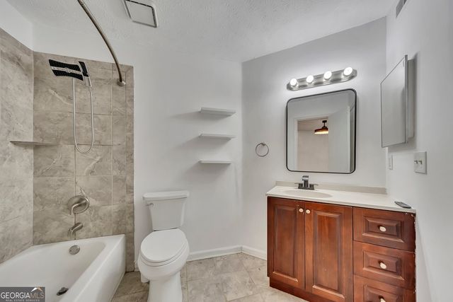 711 Glenleaf Drive, Peachtree Corners, GA 30092