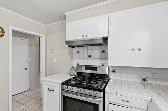 411 N Commerce Street, Madisonville, TX 77864