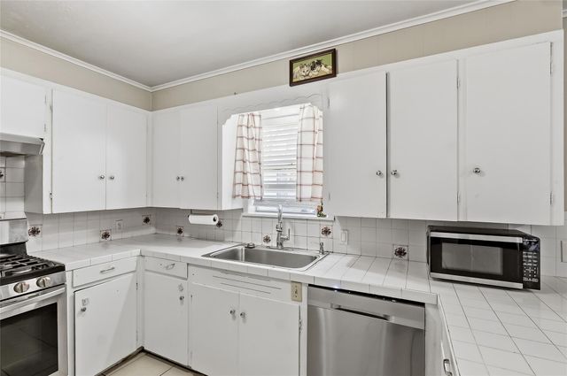 411 N Commerce Street, Madisonville, TX 77864