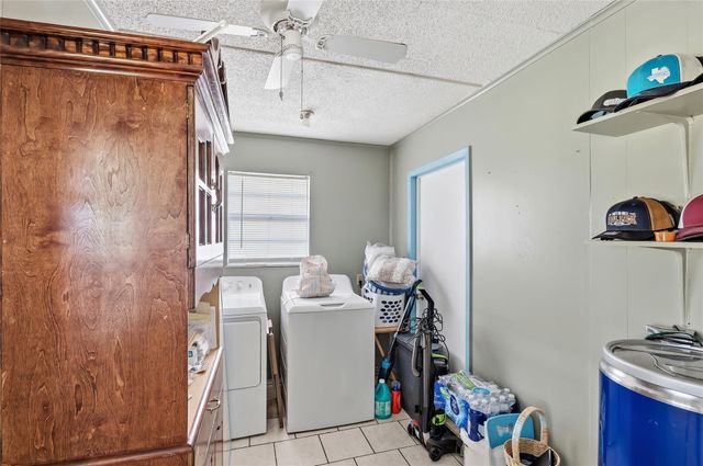 411 N Commerce Street, Madisonville, TX 77864