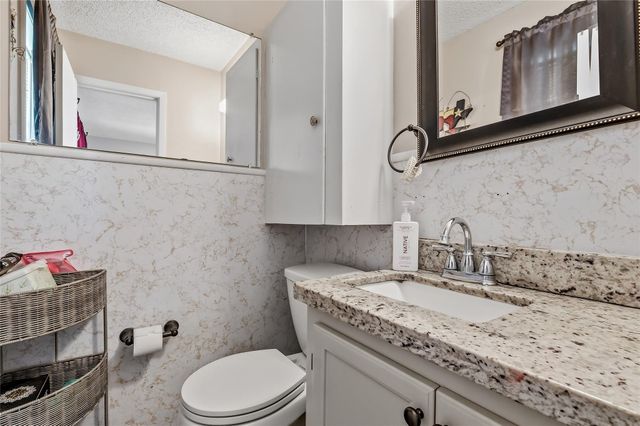 411 N Commerce Street, Madisonville, TX 77864