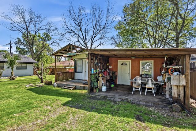 411 N Commerce Street, Madisonville, TX 77864