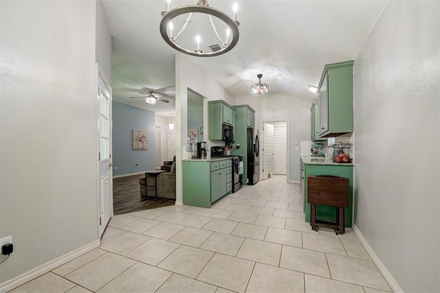 3100 Woodcrest Creek Drive, Norman, OK 73071