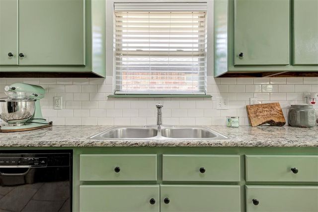 3100 Woodcrest Creek Drive, Norman, OK 73071