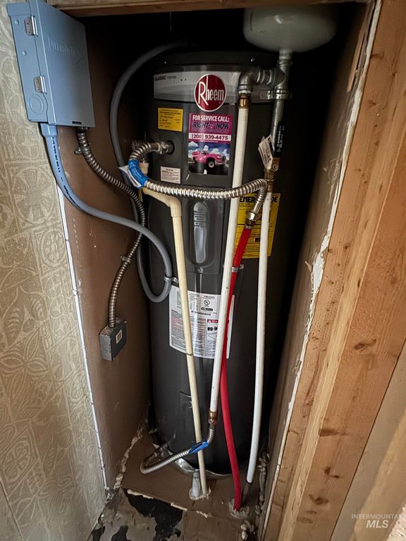 10369 W Florence Ln, Boise, ID 83704 photo 6