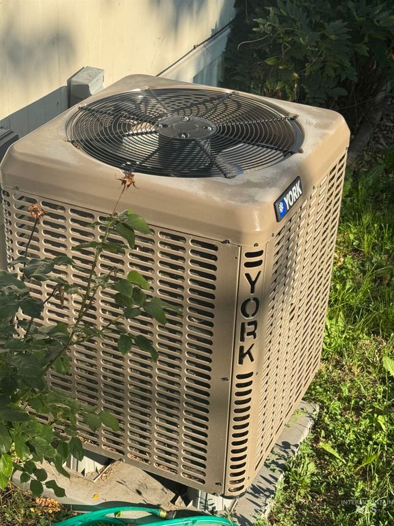 10369 W Florence Ln, Boise, ID 83704 photo 7