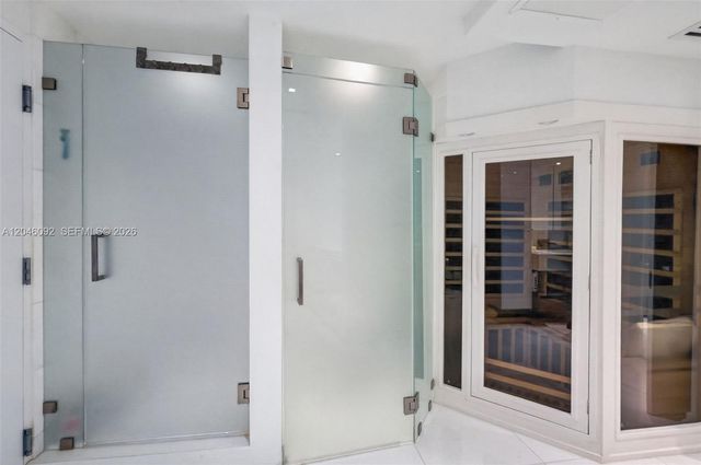2301 Collins Ave 440-443, Miami Beach, FL 33139