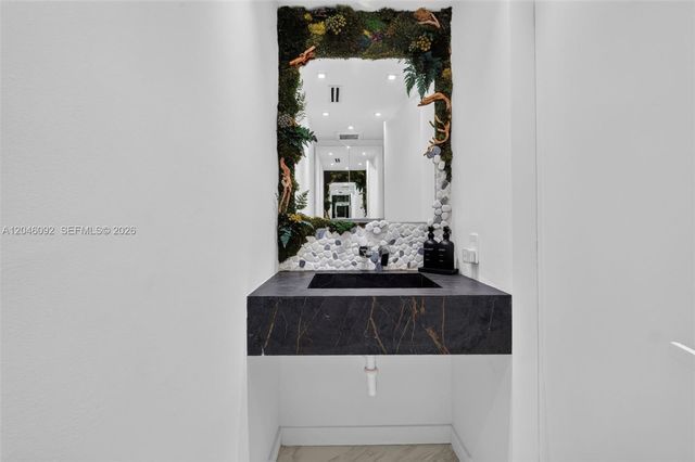 2301 Collins Ave 440-443, Miami Beach, FL 33139