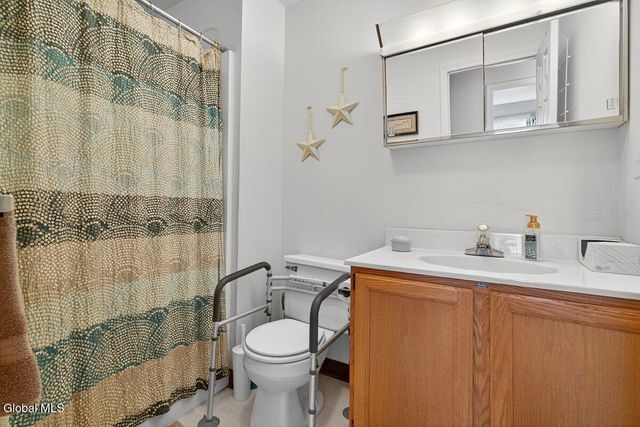 238 Meadowlark Drive, Ballston Spa, NY 12020