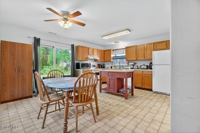 238 Meadowlark Drive, Ballston Spa, NY 12020