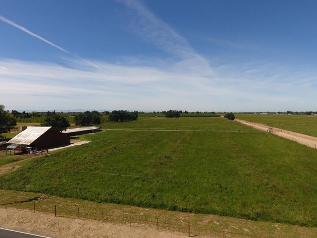 20383 Sutliff Rd, Escalon, CA 95320