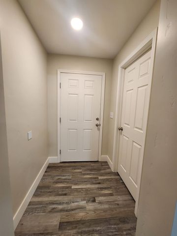 20383 Sutliff Rd, Escalon, CA 95320