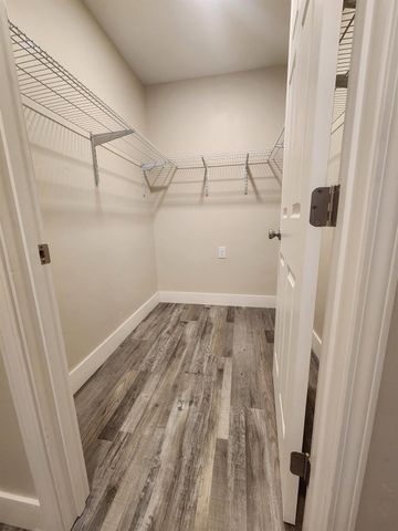 20383 Sutliff Rd, Escalon, CA 95320