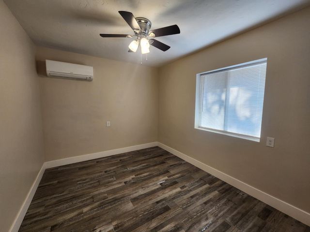 20383 Sutliff Rd, Escalon, CA 95320