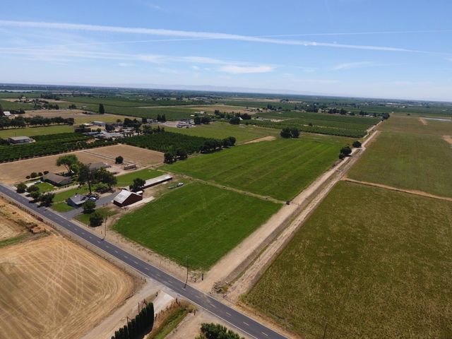 20383 Sutliff Rd, Escalon, CA 95320