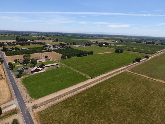 20383 Sutliff Rd, Escalon, CA 95320