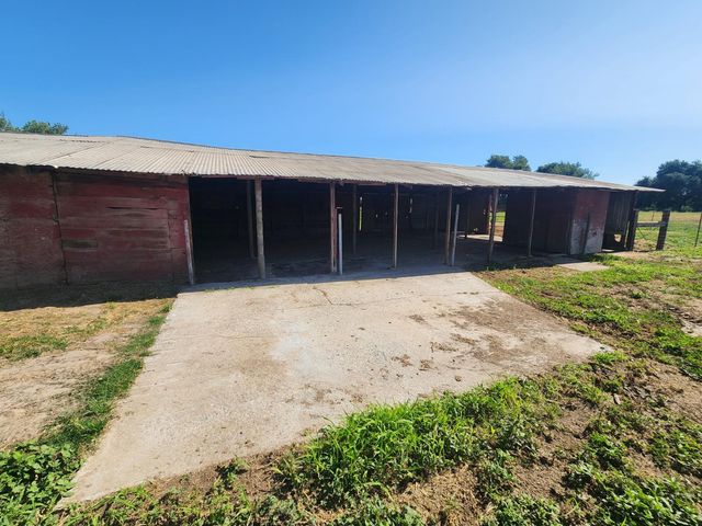 20383 Sutliff Rd, Escalon, CA 95320