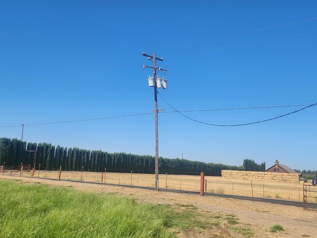 20383 Sutliff Rd, Escalon, CA 95320