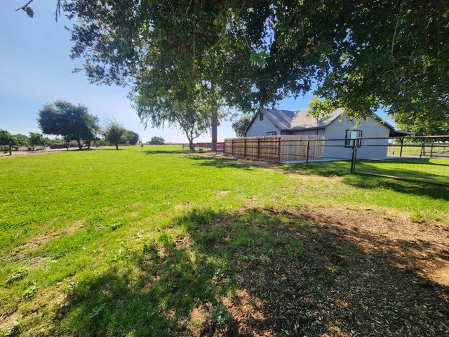 20383 Sutliff Rd, Escalon, CA 95320