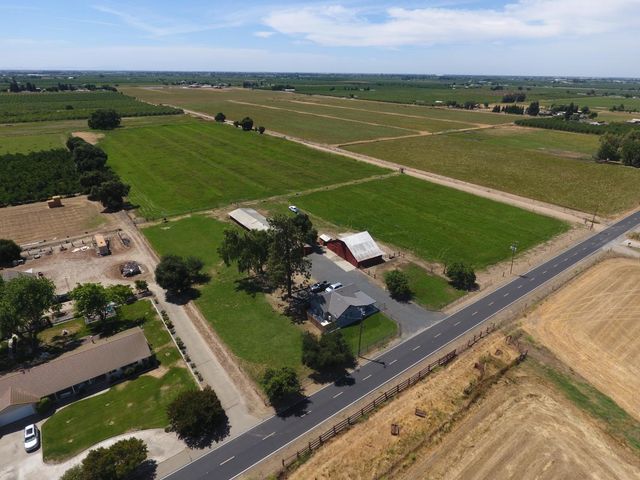 20383 Sutliff Rd, Escalon, CA 95320