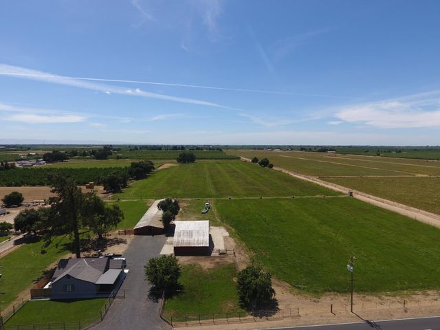 20383 Sutliff Rd, Escalon, CA 95320