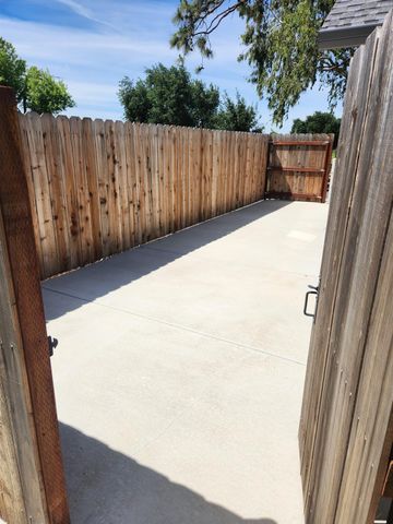 20383 Sutliff Rd, Escalon, CA 95320