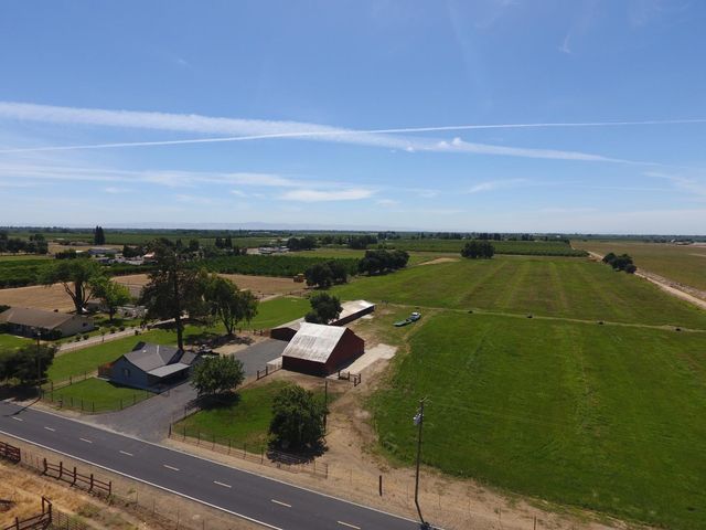20383 Sutliff Rd, Escalon, CA 95320