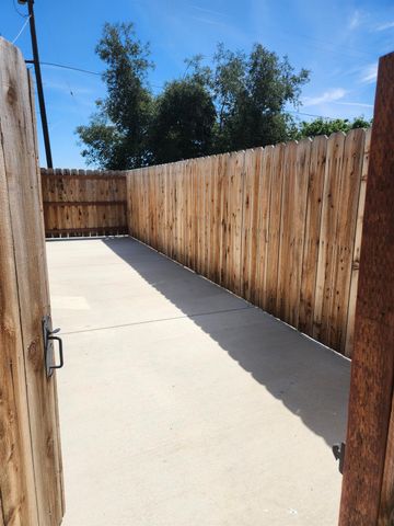 20383 Sutliff Rd, Escalon, CA 95320