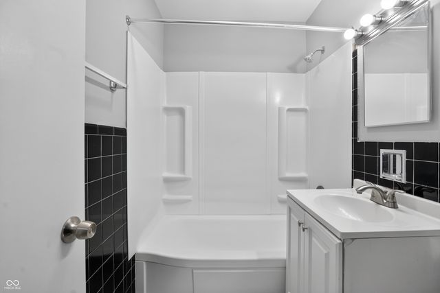 7339 E 34th Place, Indianapolis, IN 46226