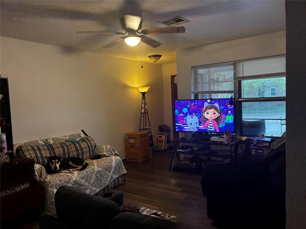 102 Oakside Drive, Moore, OK 73160