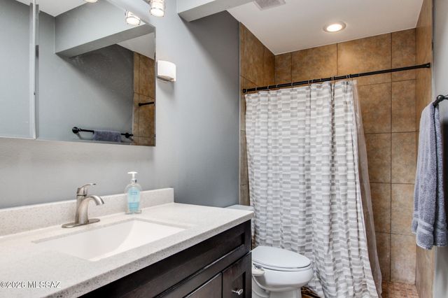 6100 N Oracle Rd Apt 19, Tucson, AZ 85704
