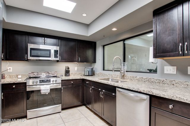 6100 N Oracle Rd Apt 19, Tucson, AZ 85704