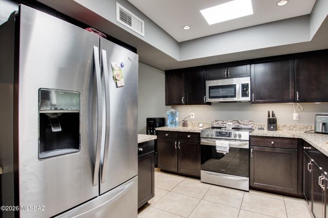 6100 N Oracle Rd Apt 19, Tucson, AZ 85704