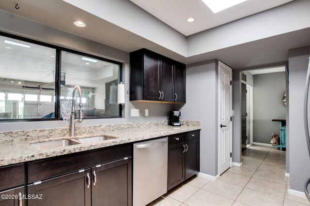 6100 N Oracle Rd Apt 19, Tucson, AZ 85704