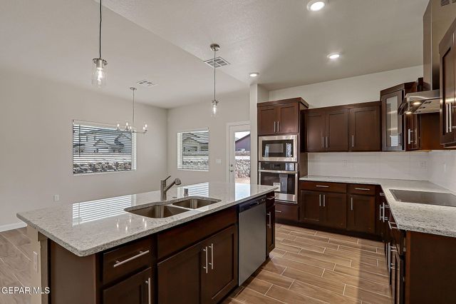 5744 Adamsville Avenue, El Paso, TX 79934