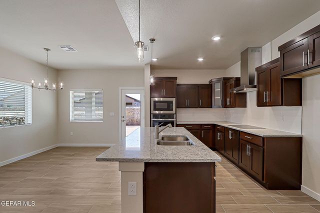 5744 Adamsville Avenue, El Paso, TX 79934