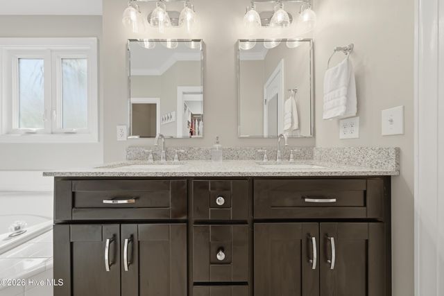 907 Radnor Road, Wilmington, NC 28409