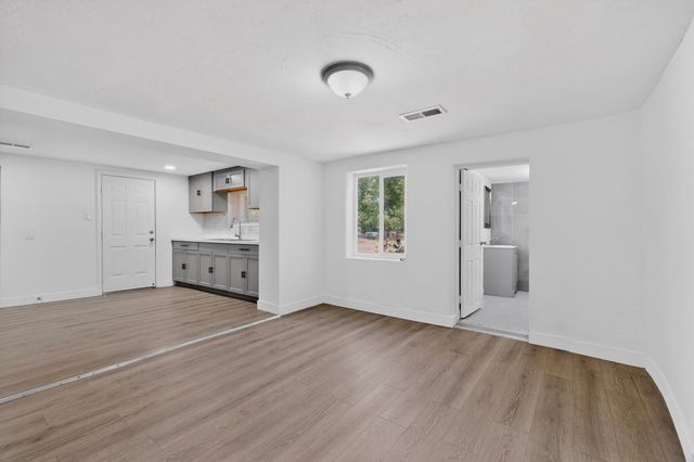 1104 E River Road, Belen, NM 87002