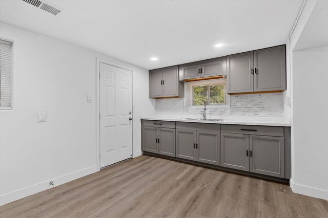 1104 E River Road, Belen, NM 87002