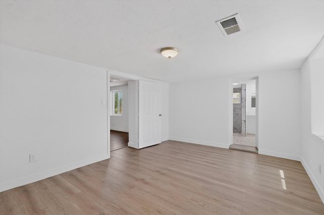 1104 E River Road, Belen, NM 87002