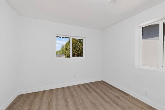 1104 E River Road, Belen, NM 87002