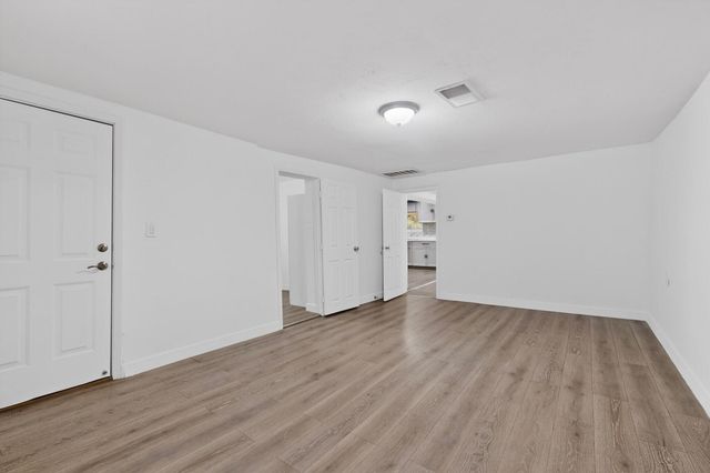 1104 E River Road, Belen, NM 87002