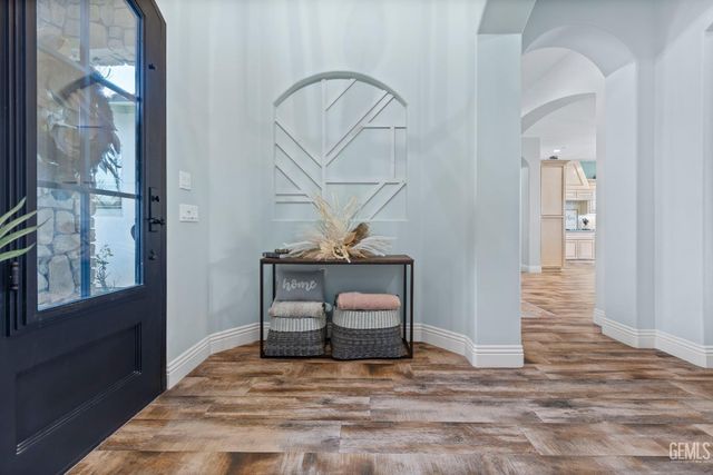 15521 Georges letour Avenue, Bakersfield, CA 93314
