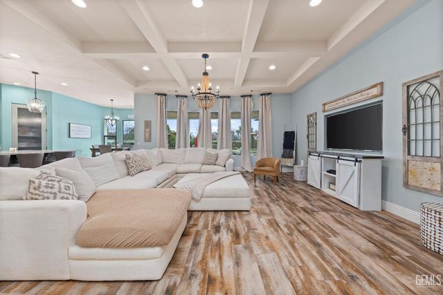 15521 Georges letour Avenue, Bakersfield, CA 93314